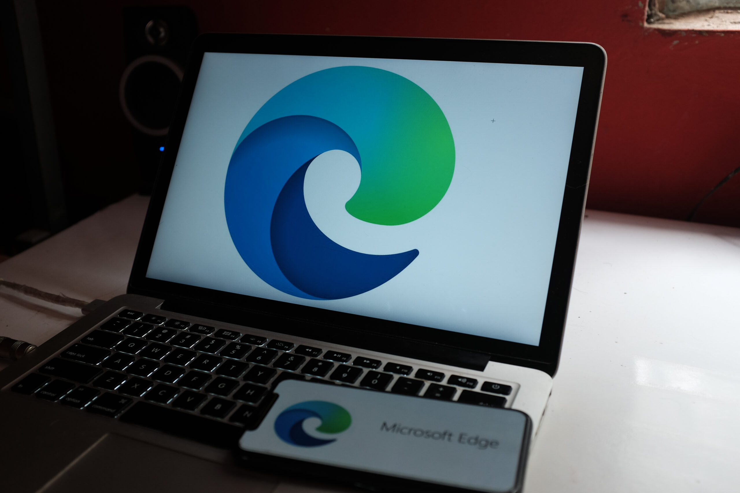 is internet explorer for mac available